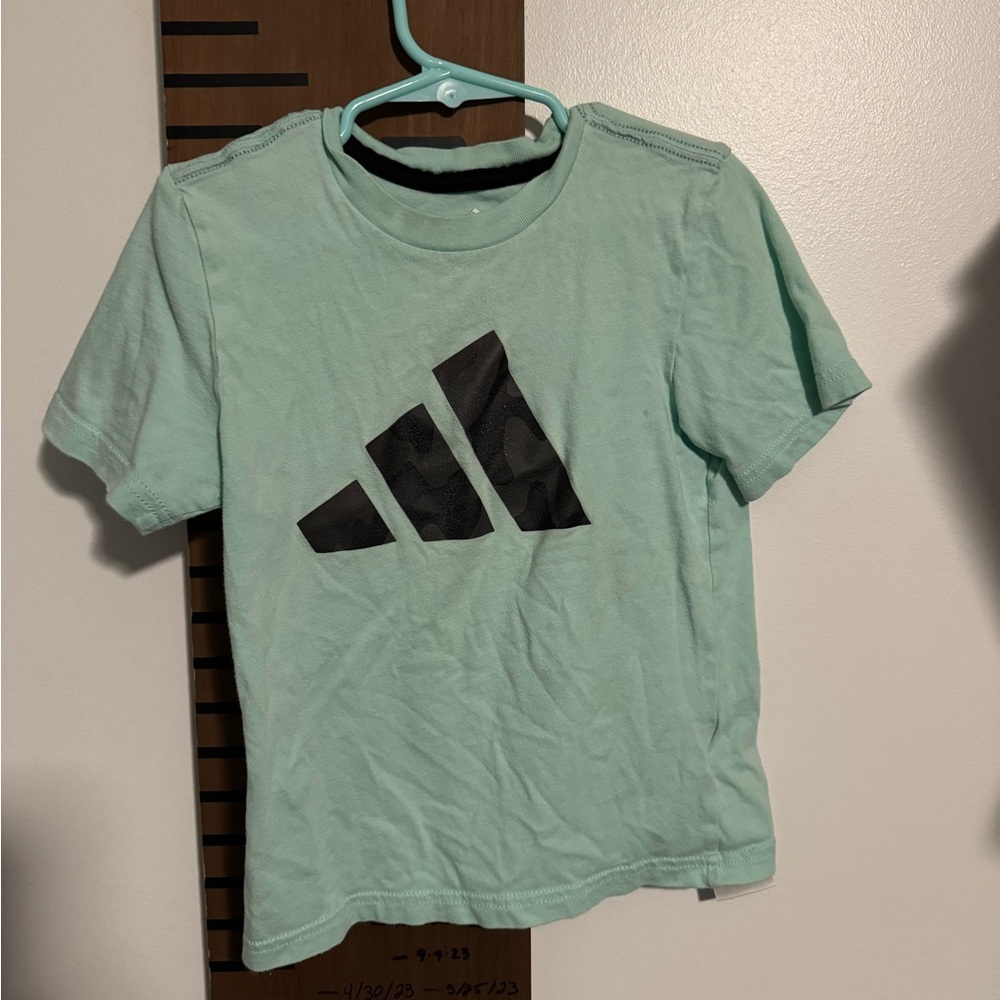 Boys adidas tee